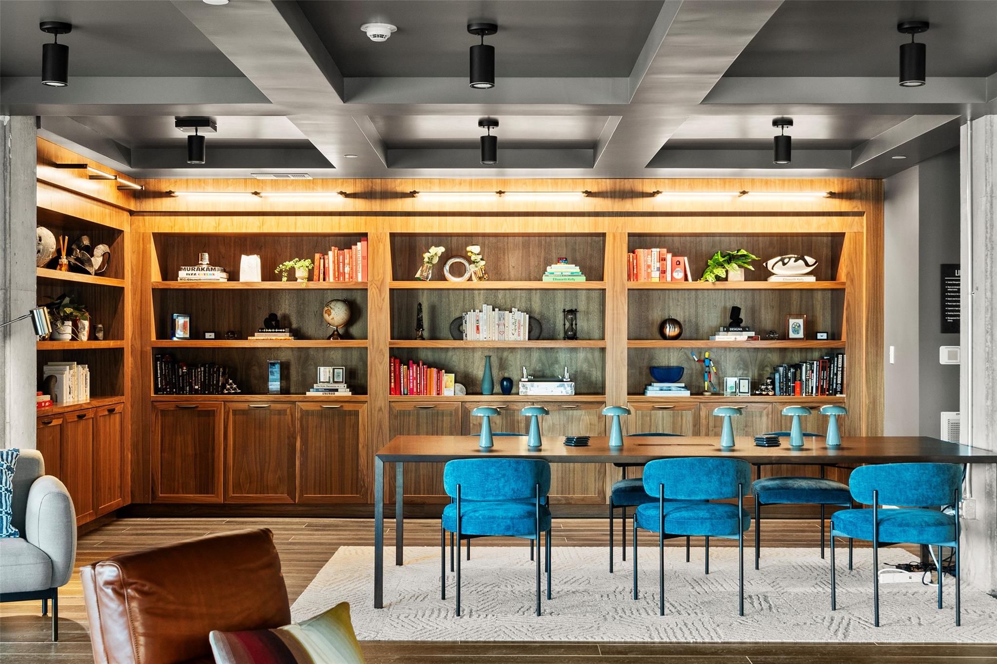 4315 S Congress Ave # 433