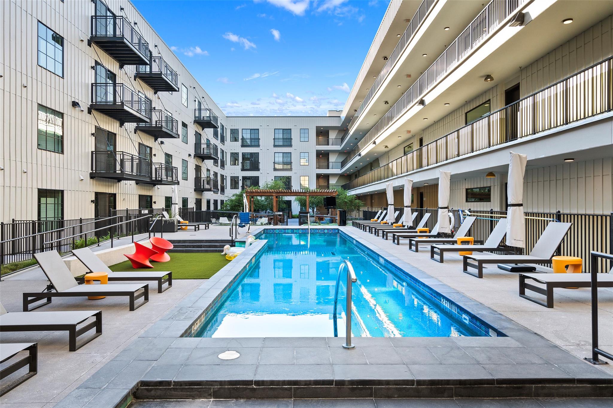 4315 S Congress Ave # 433