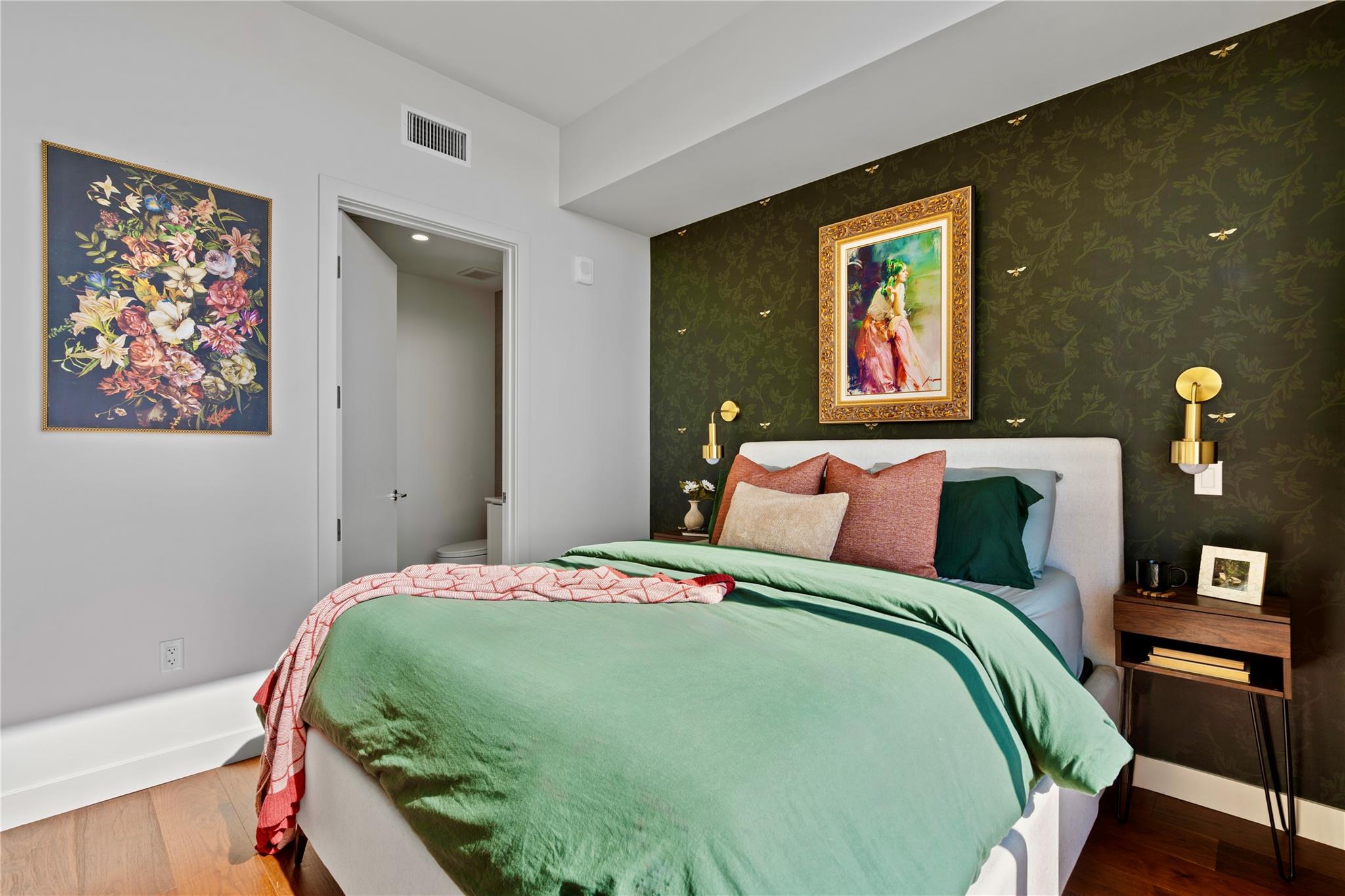 44 East Ave # 3705