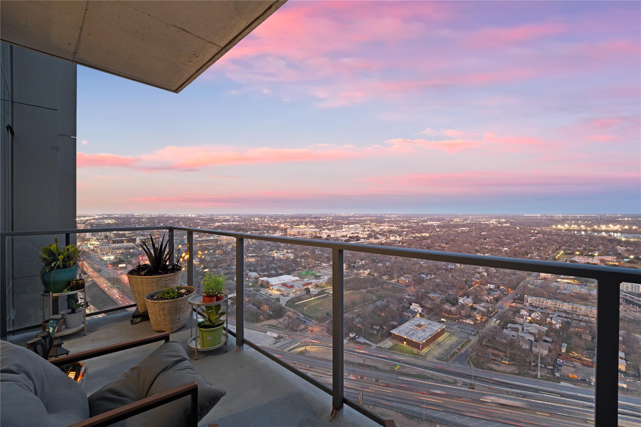 44 East Ave # 3705