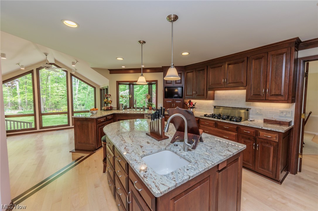 31435 Creekside Drive