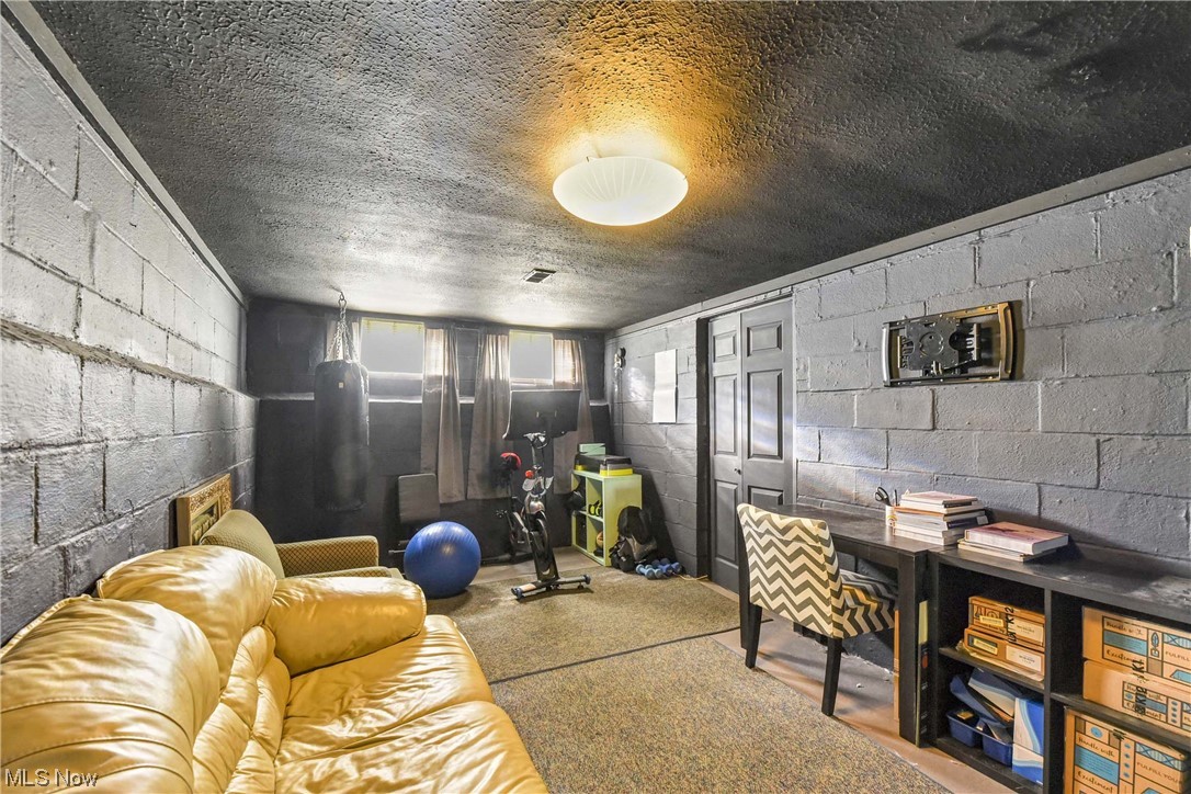 3326 Silverdale