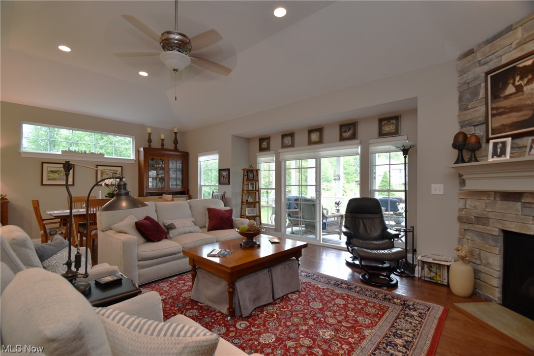 7326 Edwards Landing