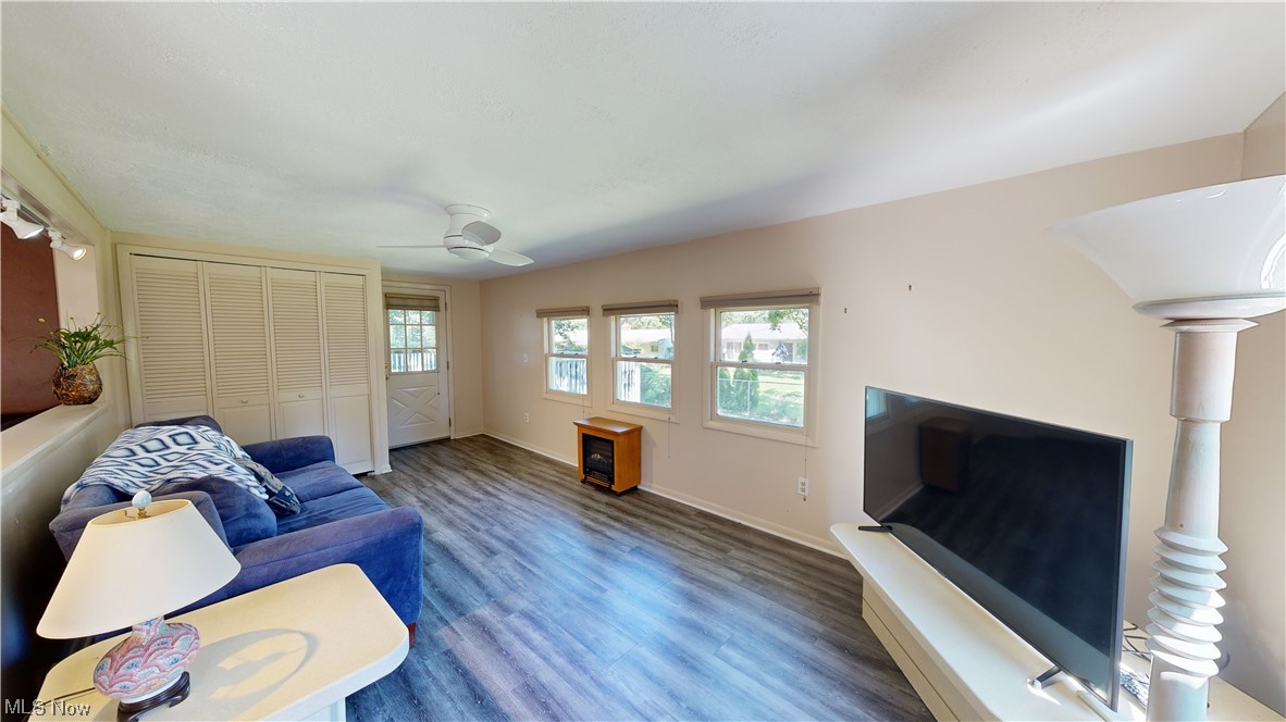 5277 Chickadee Lane