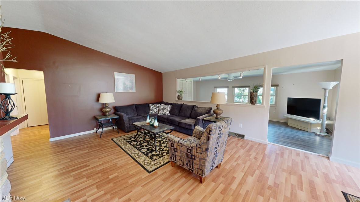 5277 Chickadee Lane