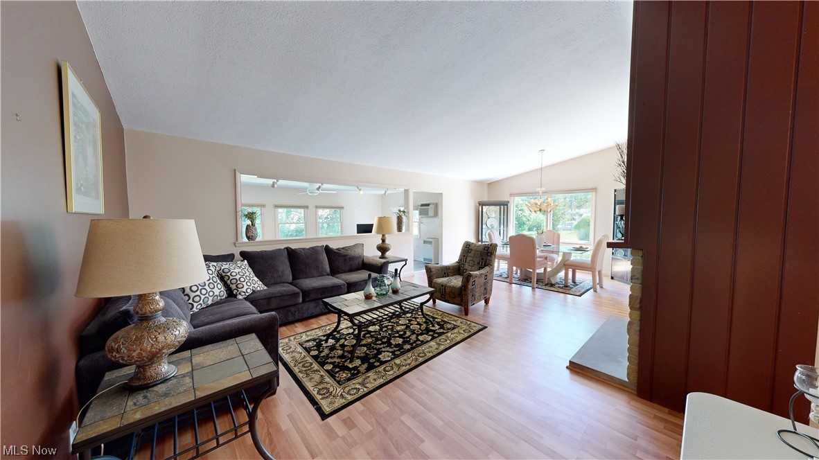 5277 Chickadee Lane