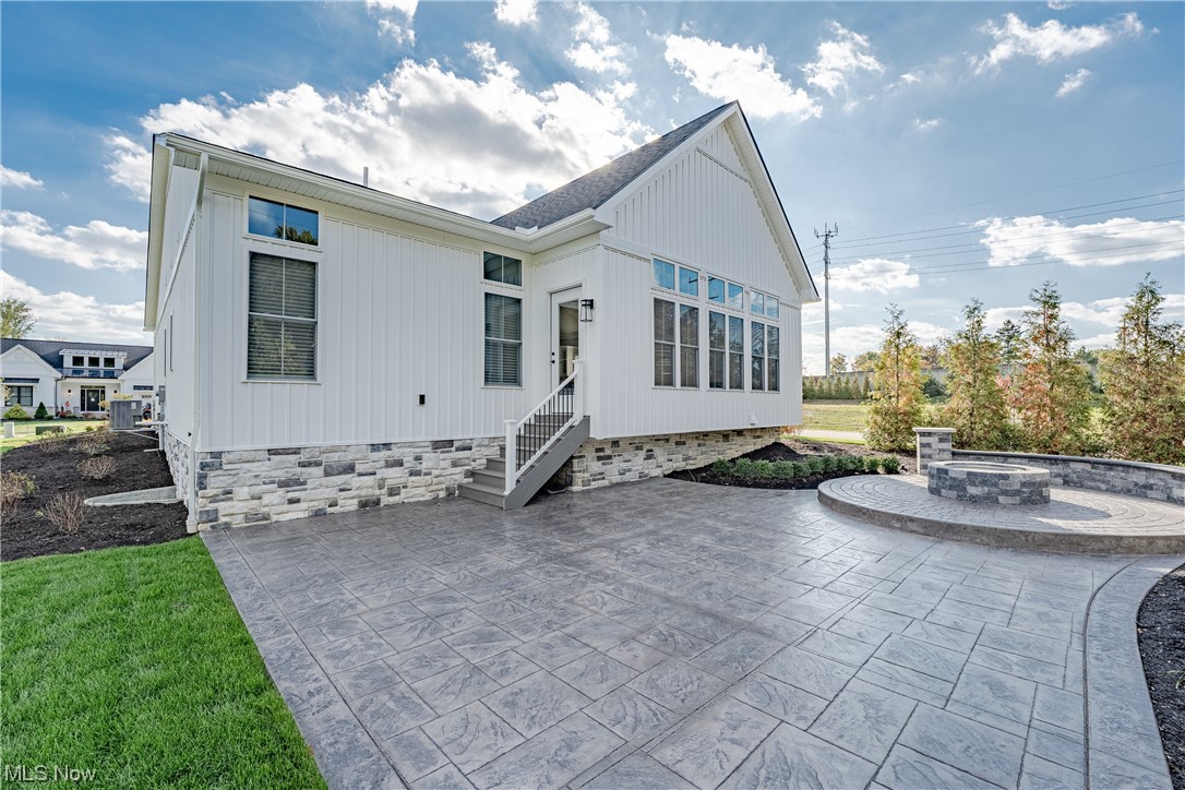6453 N Cobblestone Road