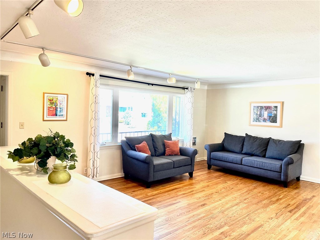 23776 Glenhill Drive
