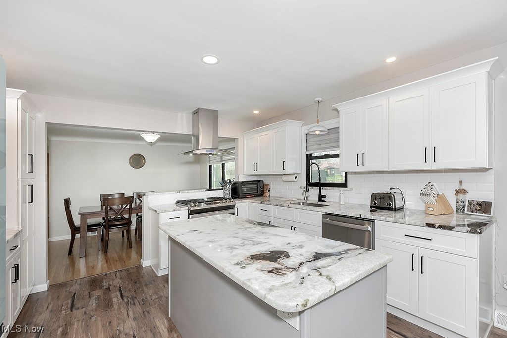 856 Stanwell Drive