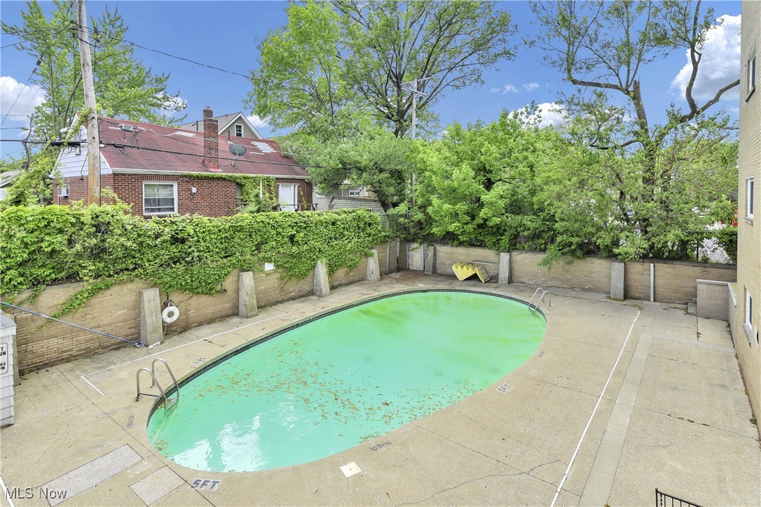 14567 Madison Avenue 206