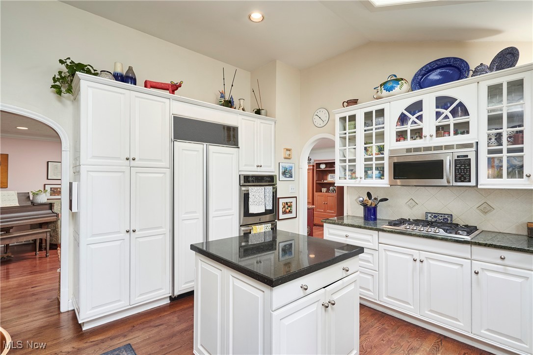 5680 Ledgebrook Lane