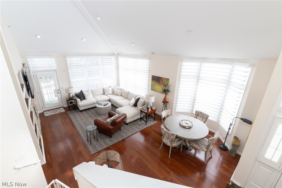 15 Orchard Circle