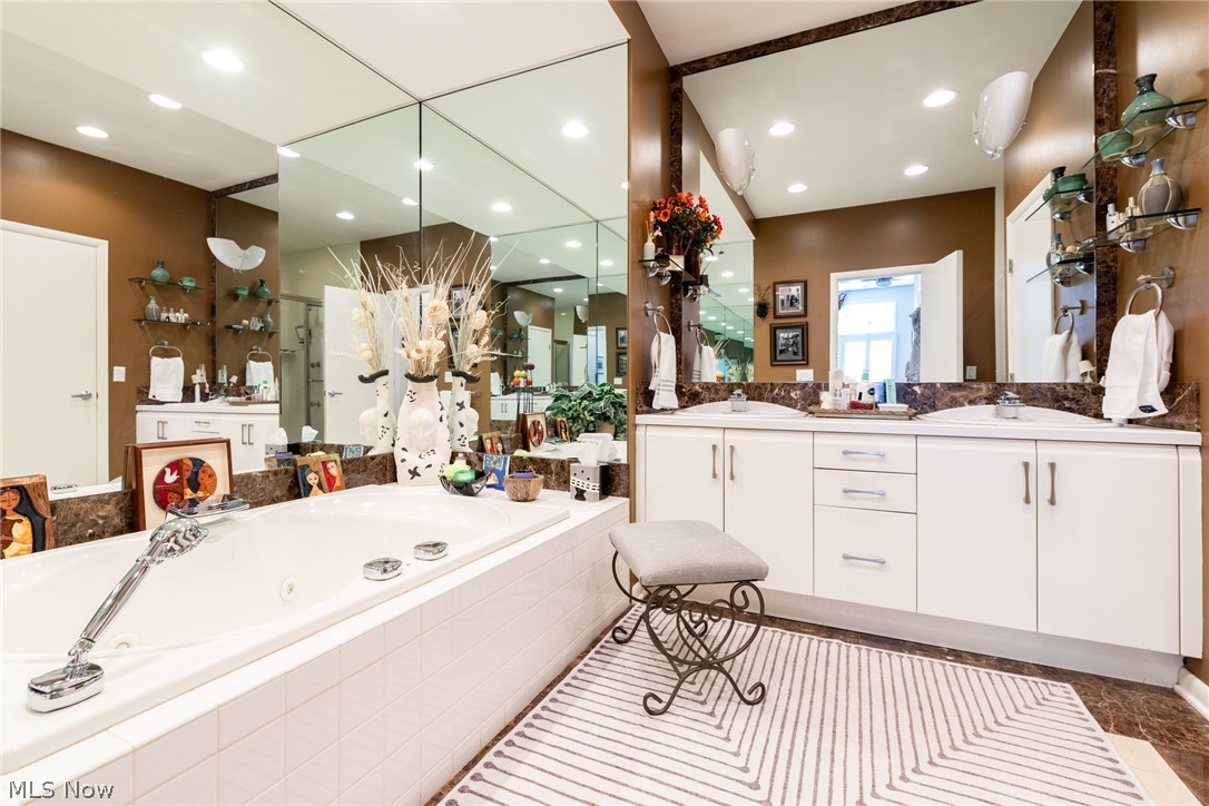 15 Orchard Circle