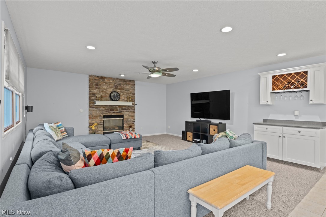 25471 Hilltop Drive