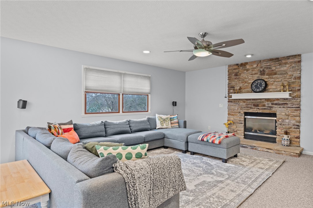 25471 Hilltop Drive