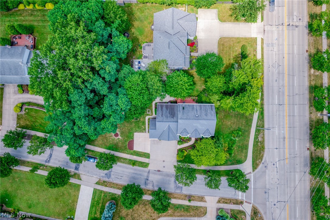 25471 Hilltop Drive