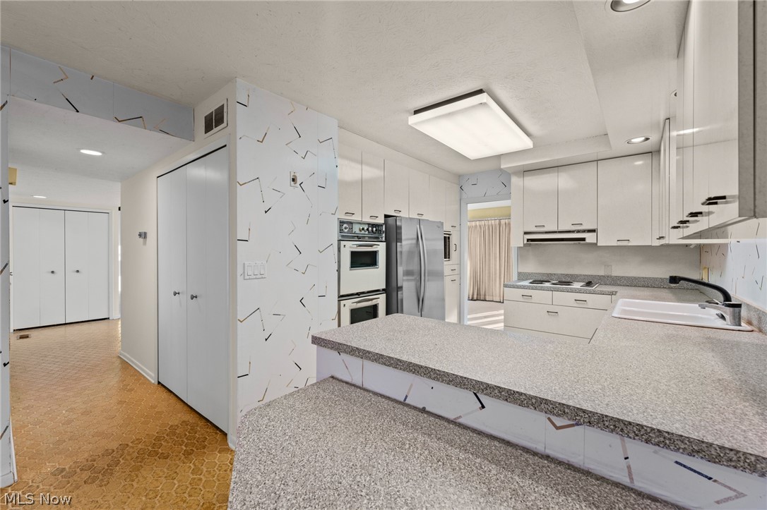 680-27 Fairington Drive