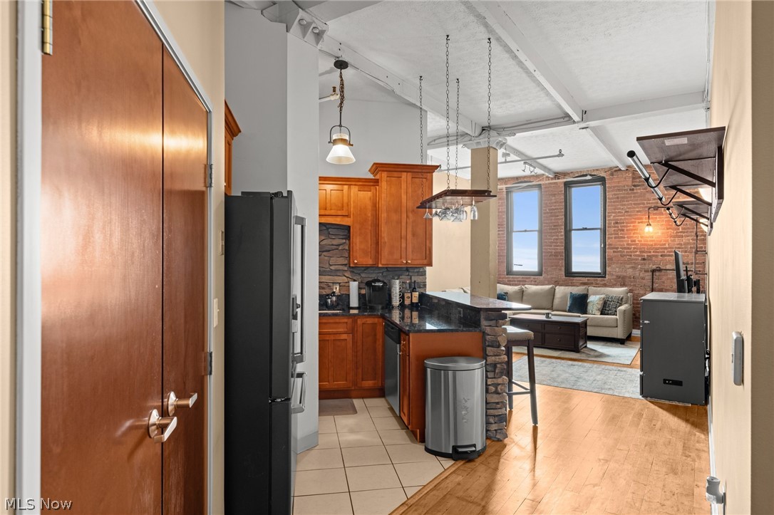 1133 W 9th Street 307