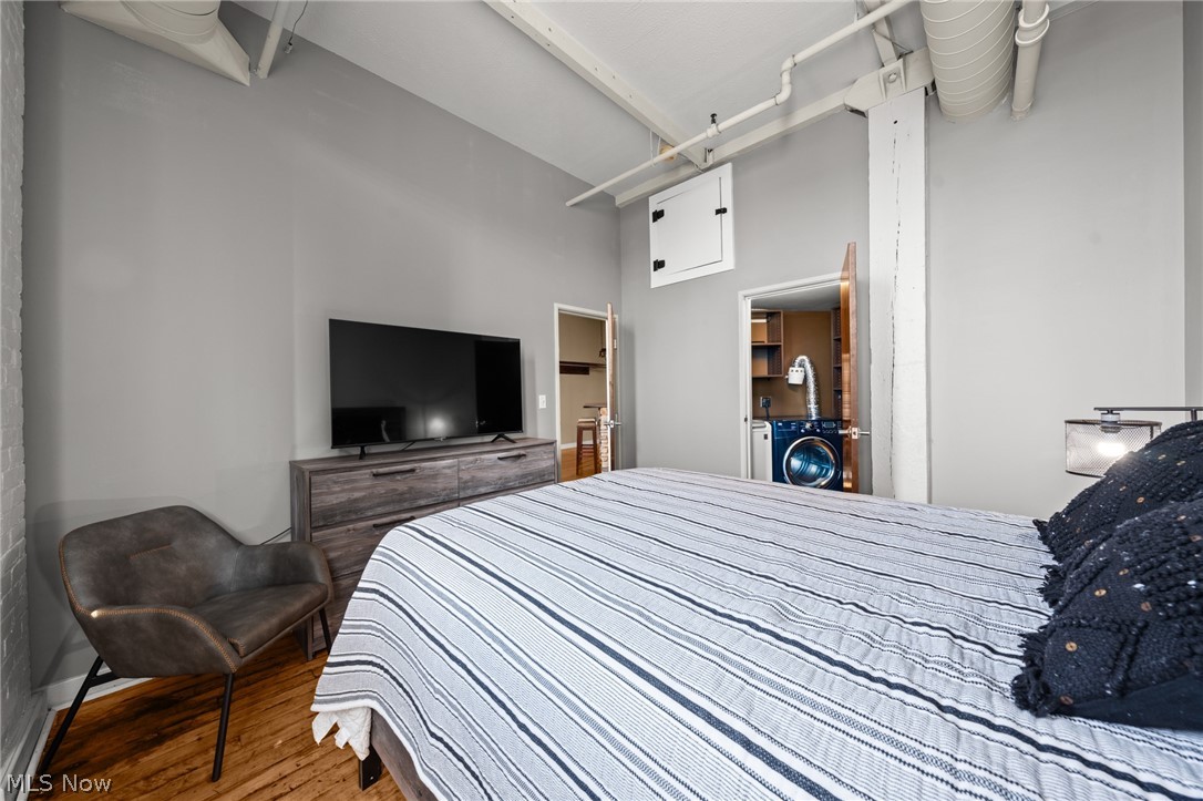 1133 W 9th Street 307