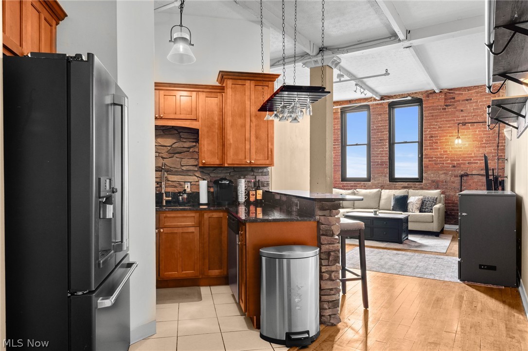1133 W 9th Street 307