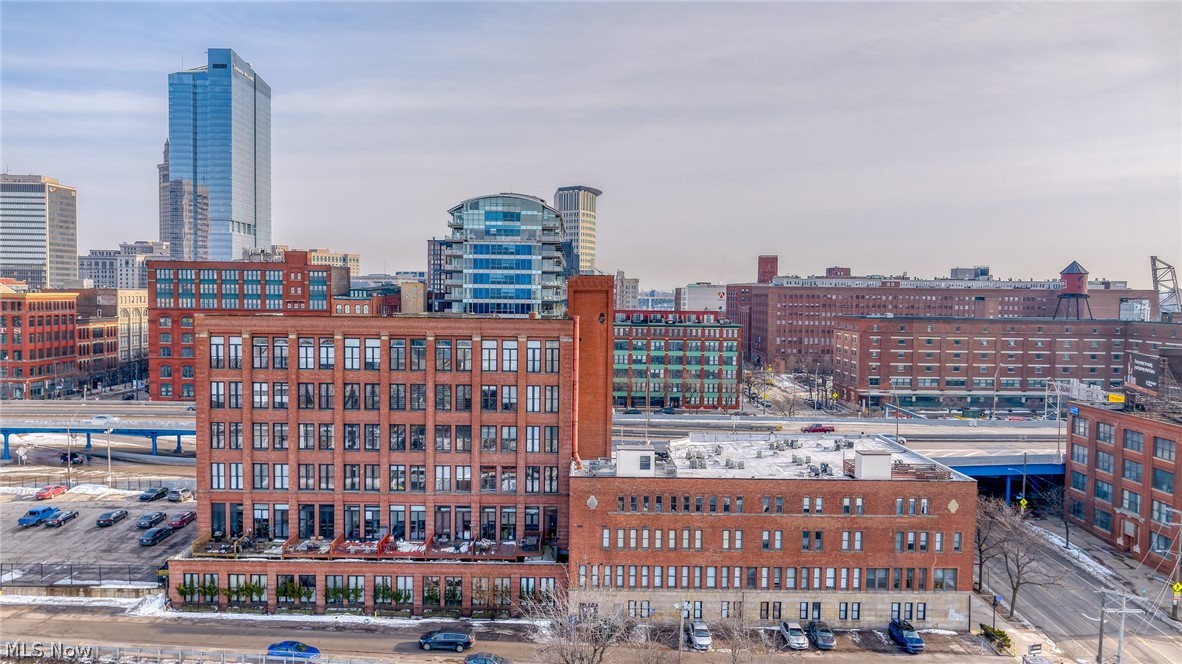 1133 W 9th Street 307