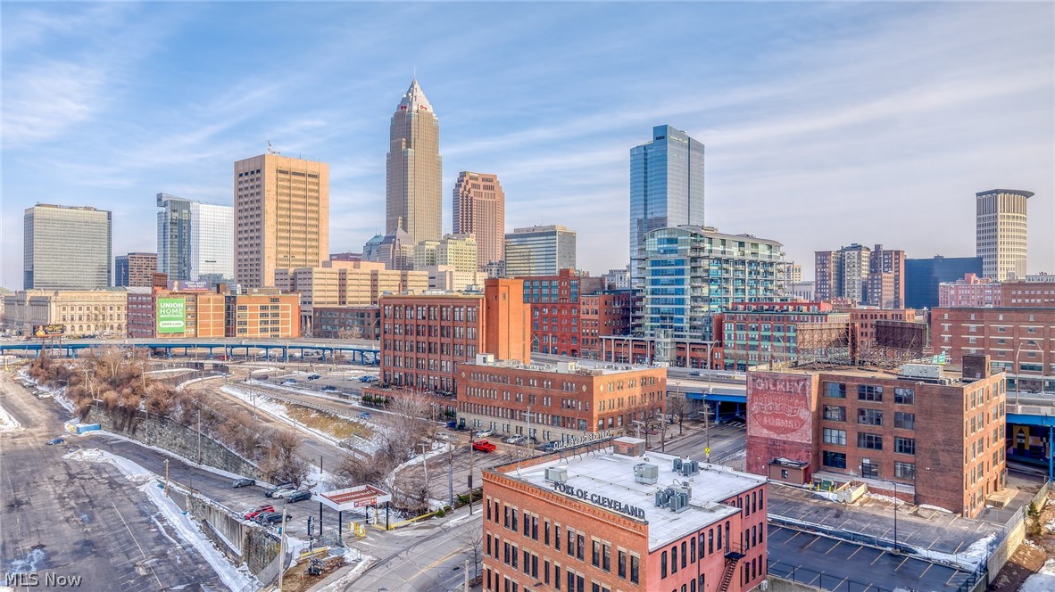 1133 W 9th Street 307