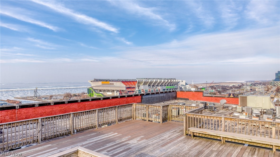 1133 W 9th Street 307
