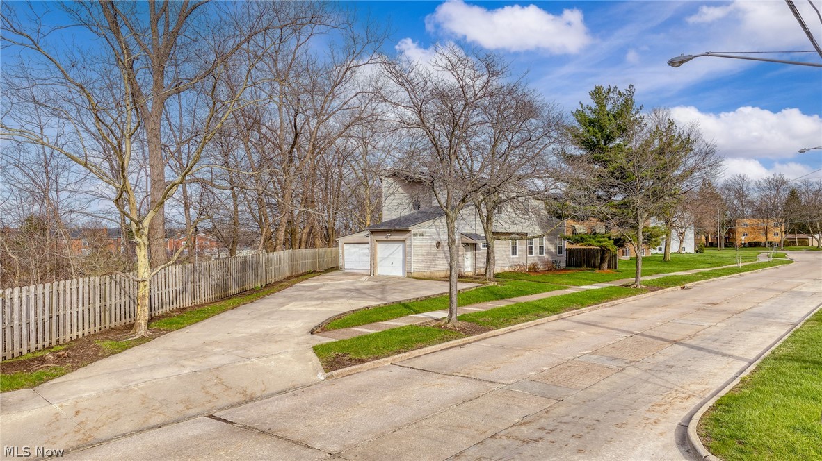 1653 Southbend Drive