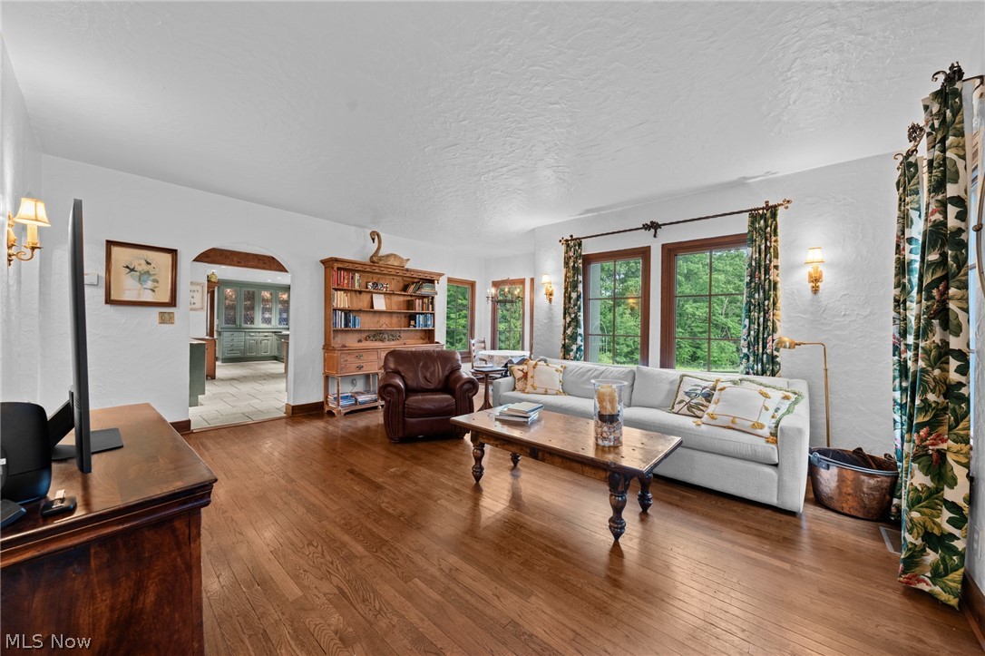 5227 Som Center Road