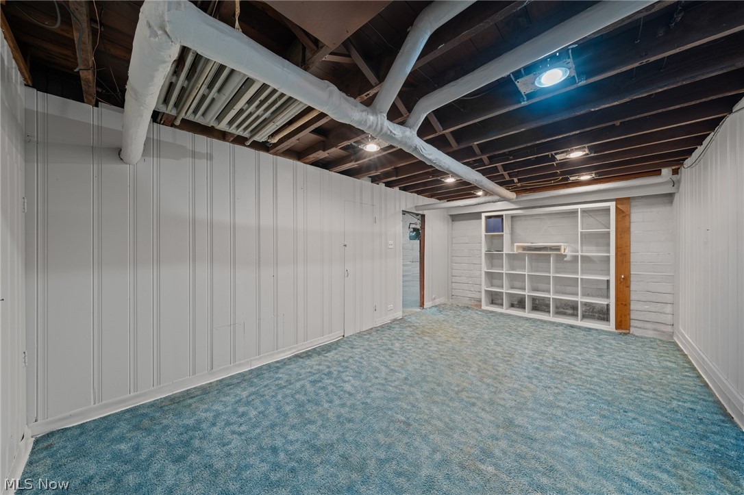 3322 E Fairfax Road