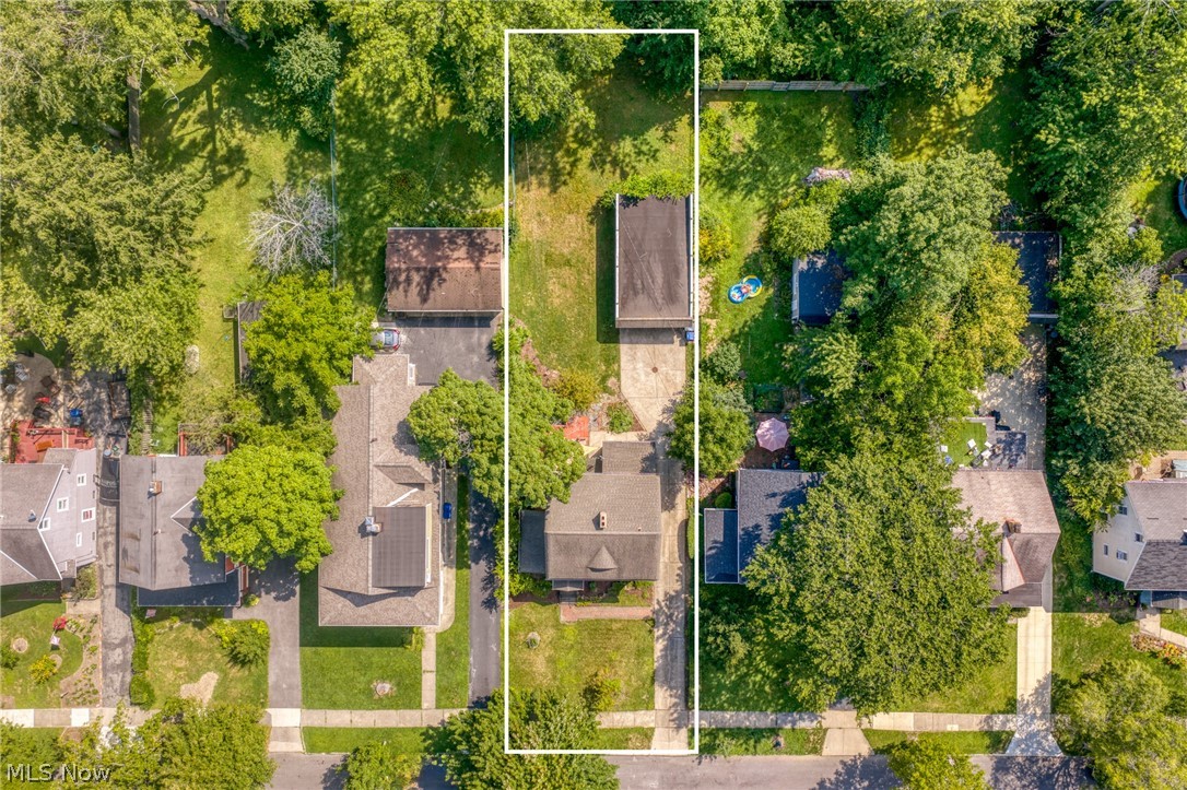 3322 E Fairfax Road