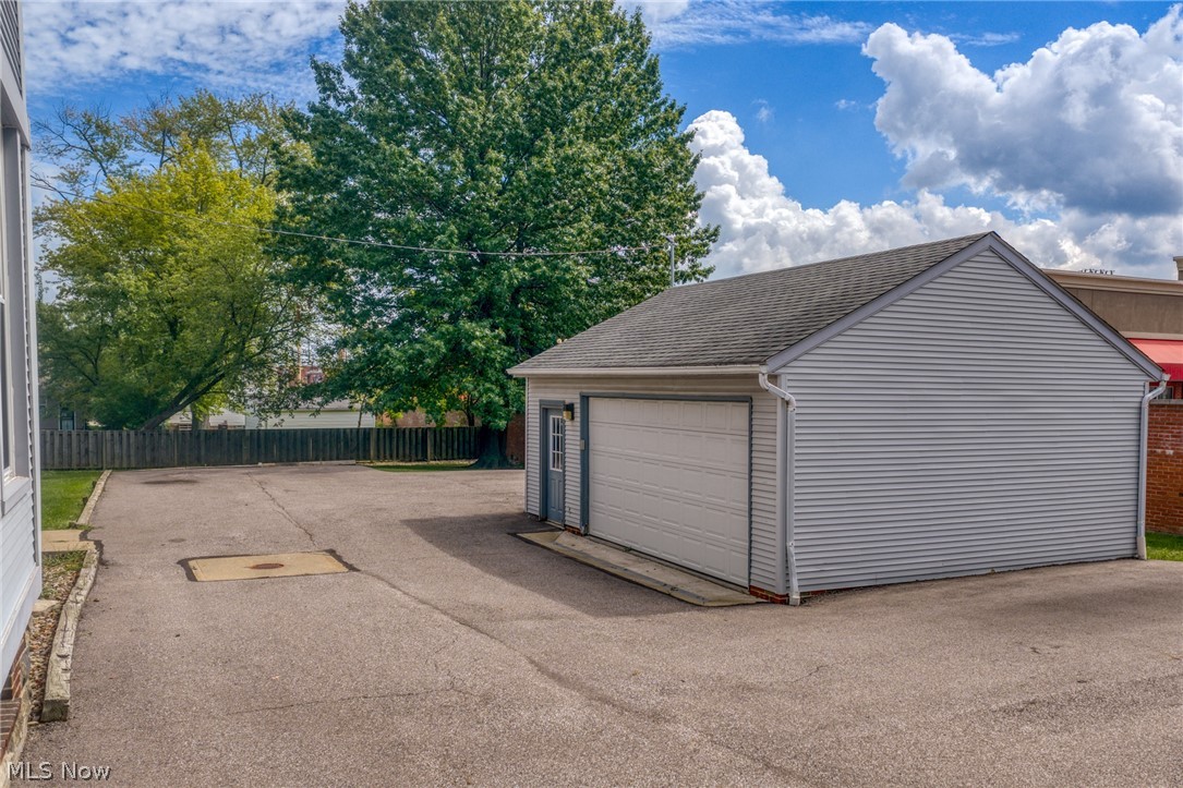 1455 Lander Road