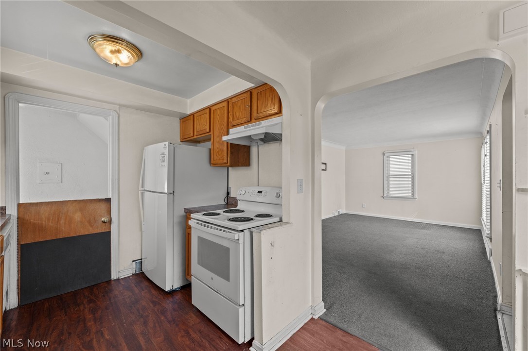 6006 Snow Road
