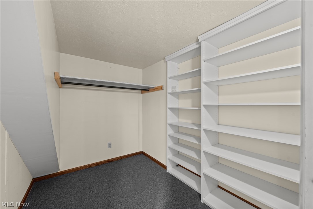6006 Snow Road