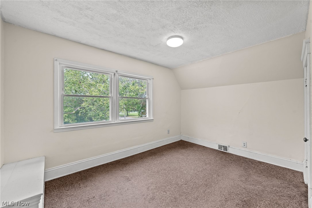 205 Center Road
