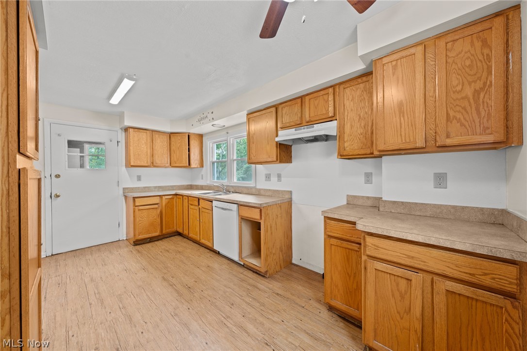 205 Center Road