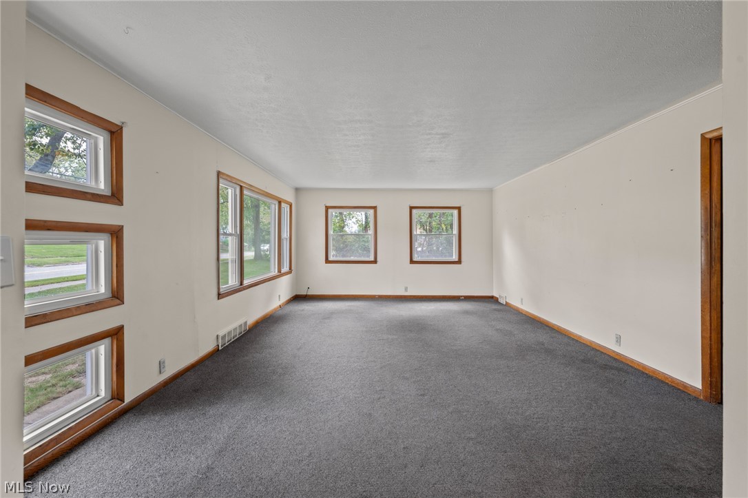 205 Center Road