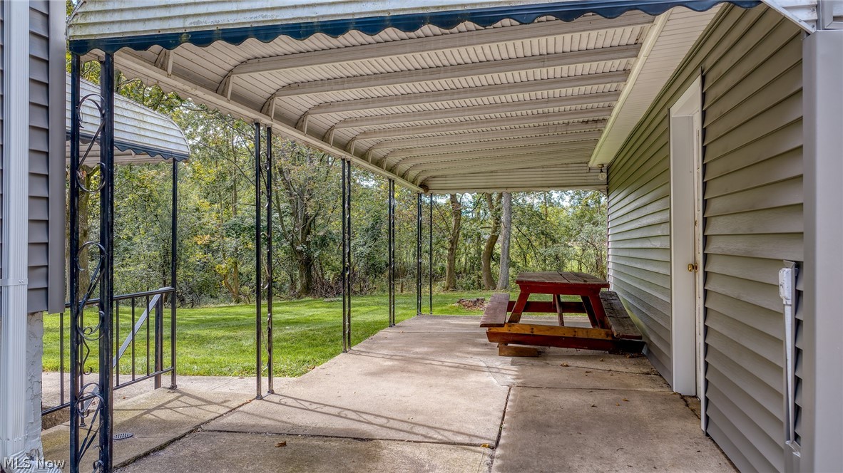 205 Center Road