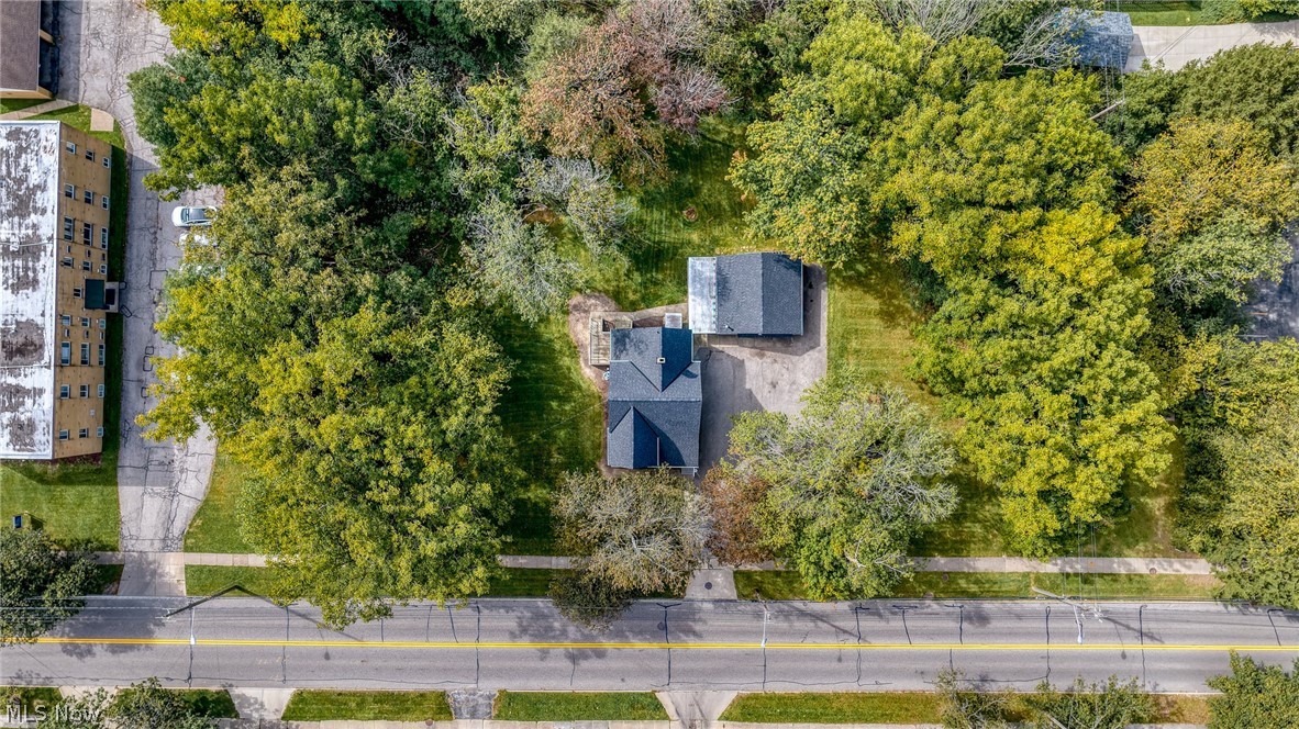 205 Center Road