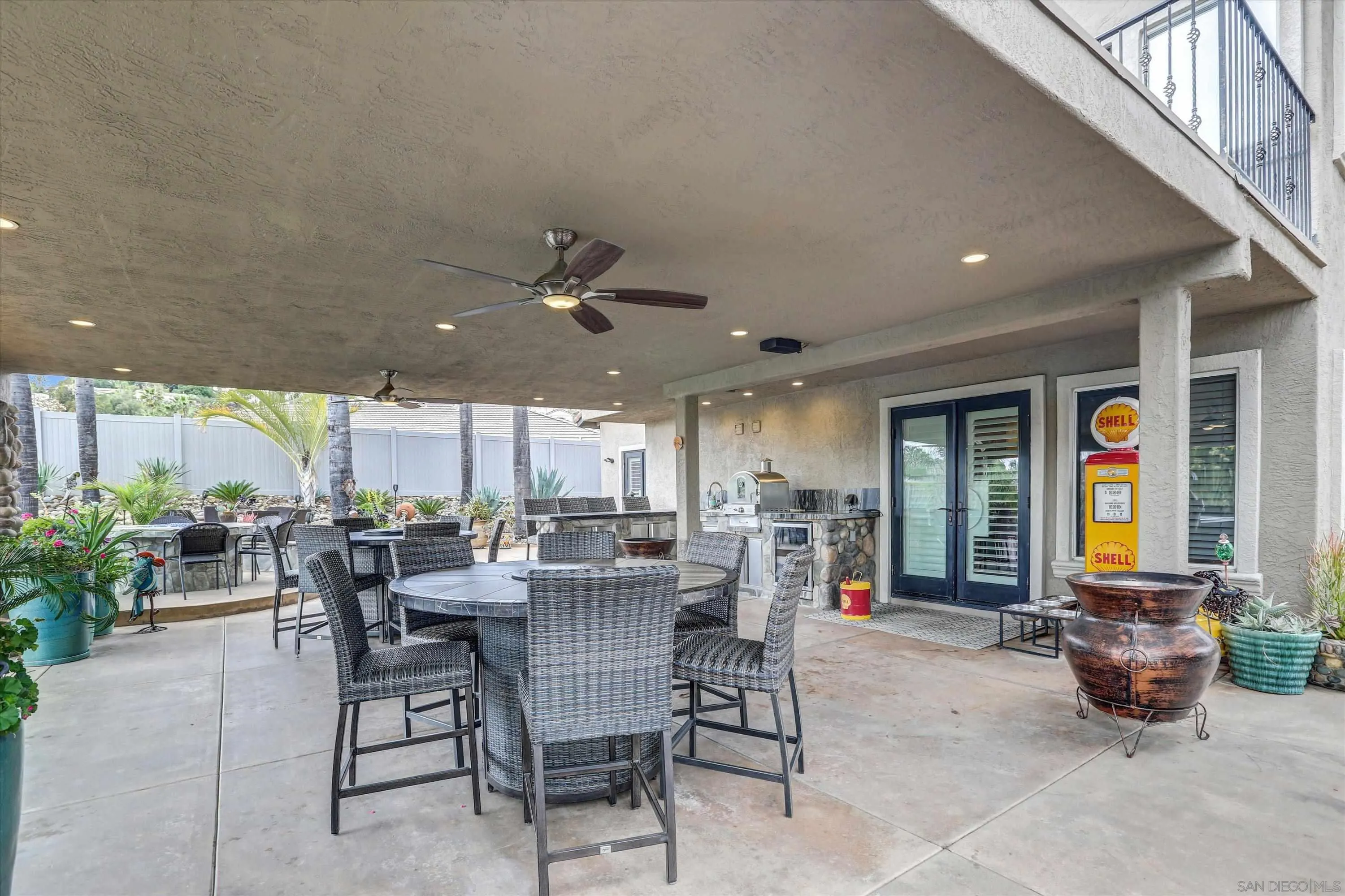 2669 Victoria Circle