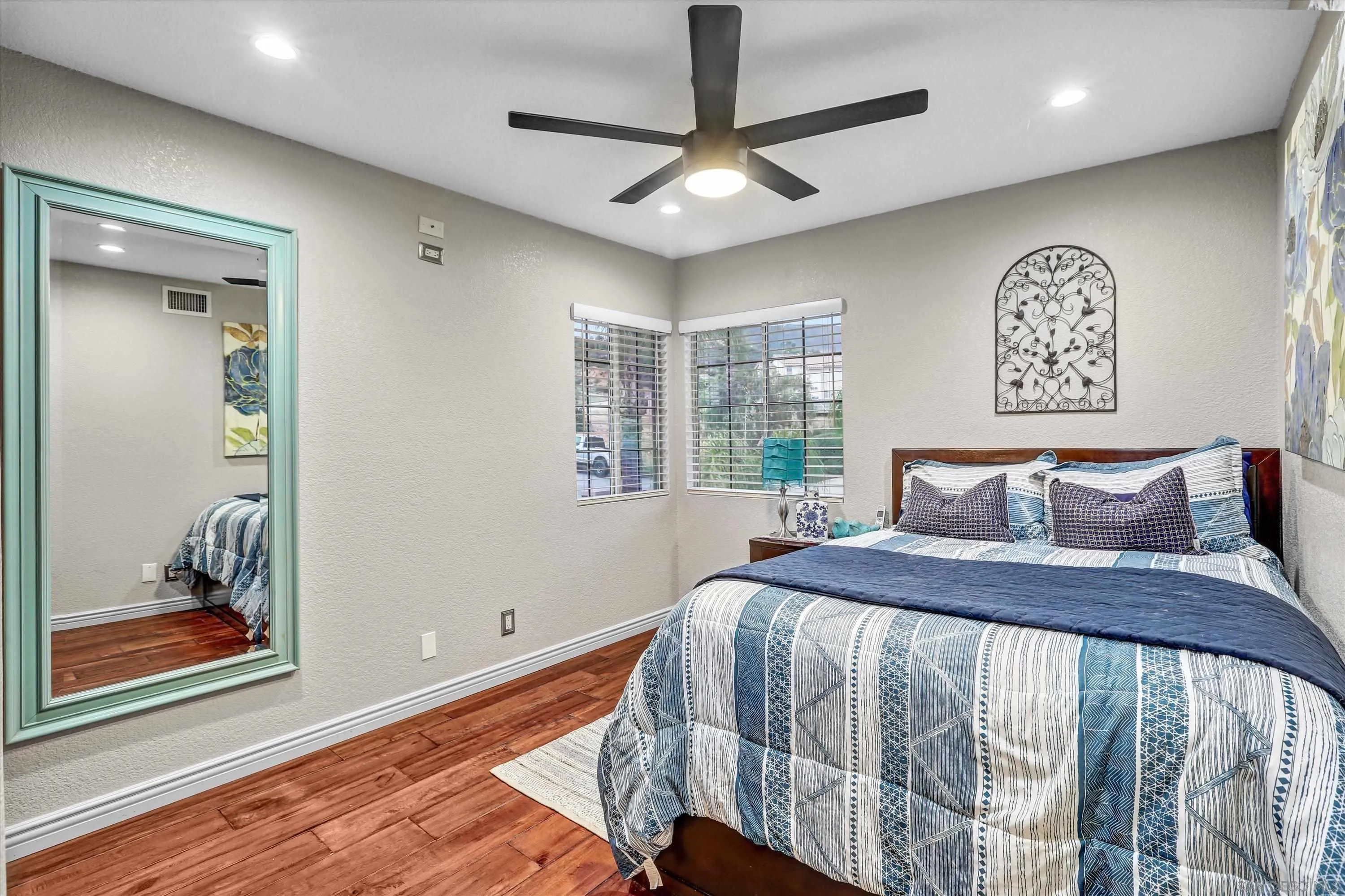 2669 Victoria Circle