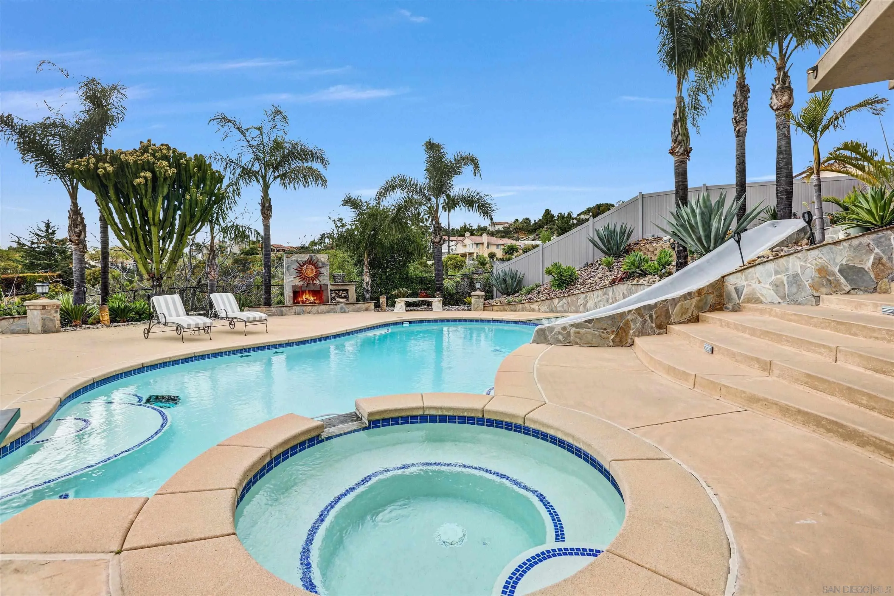 2669 Victoria Circle