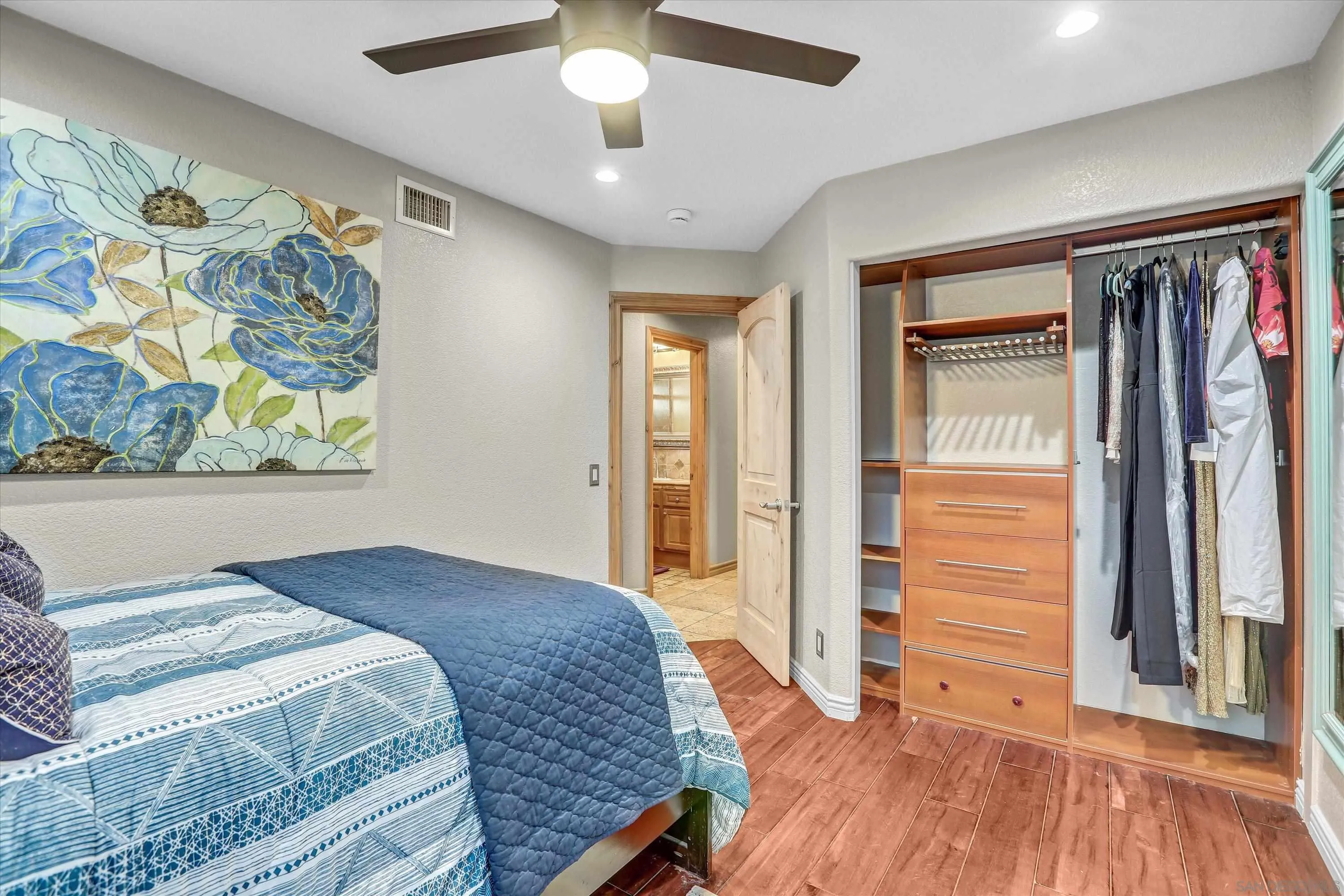 2669 Victoria Circle