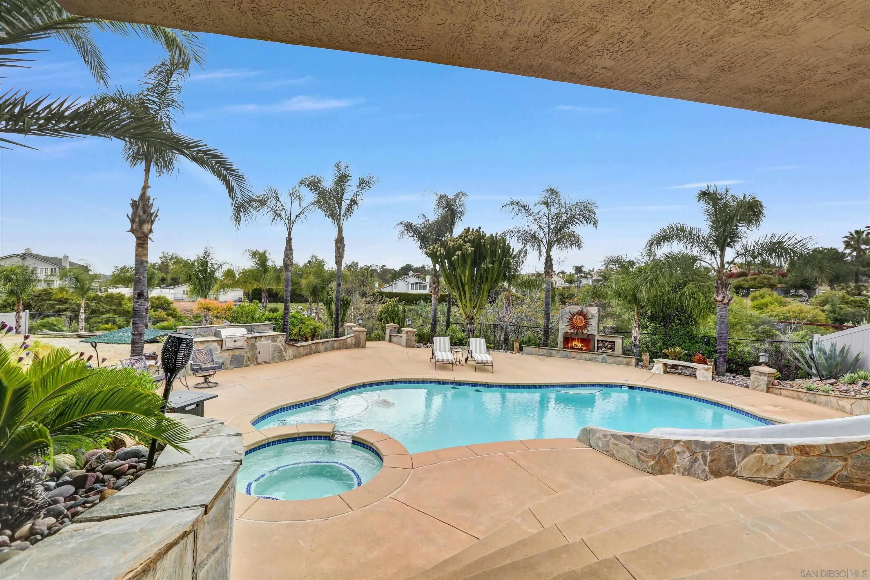 2669 Victoria Circle