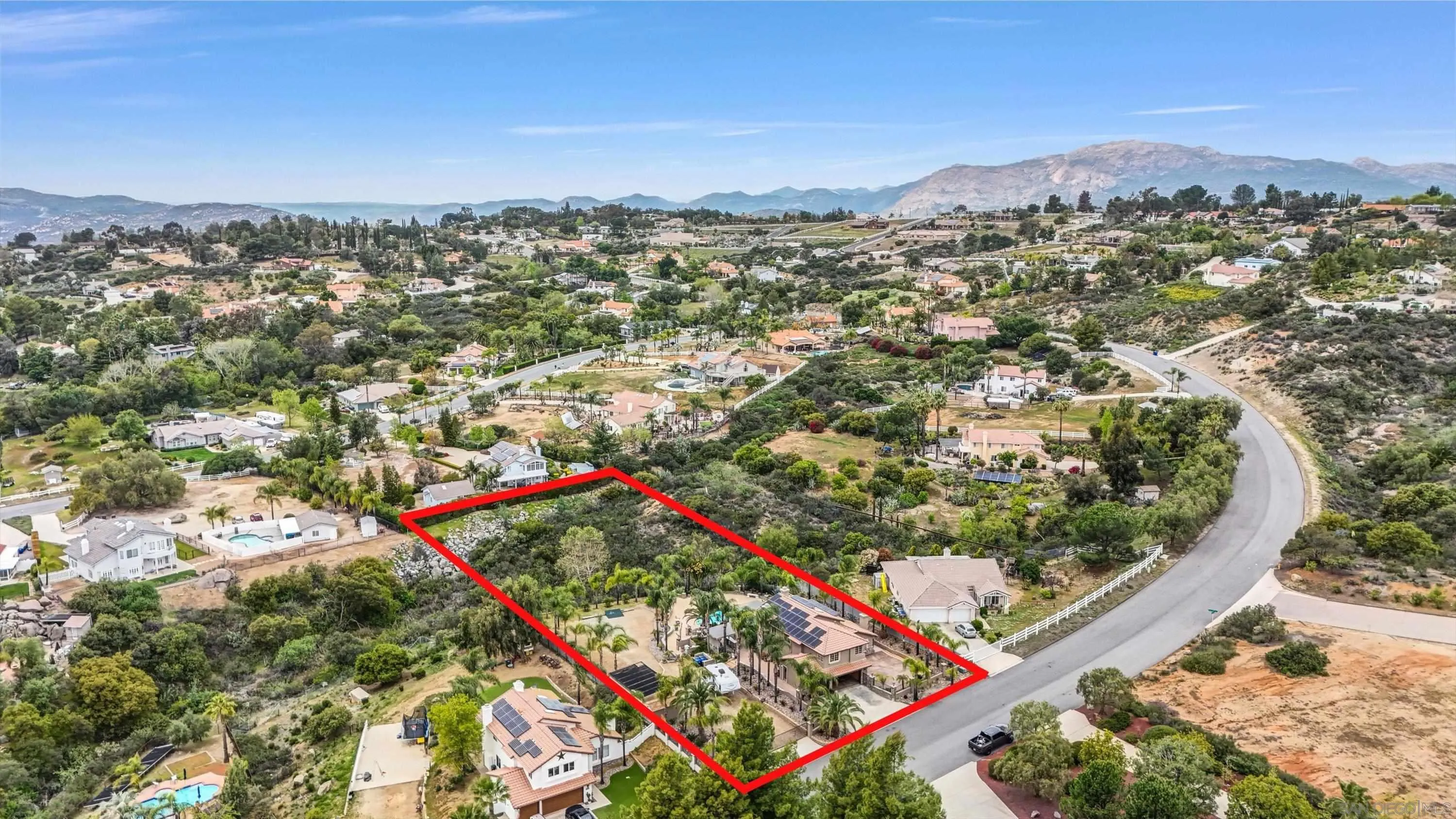 2669 Victoria Circle