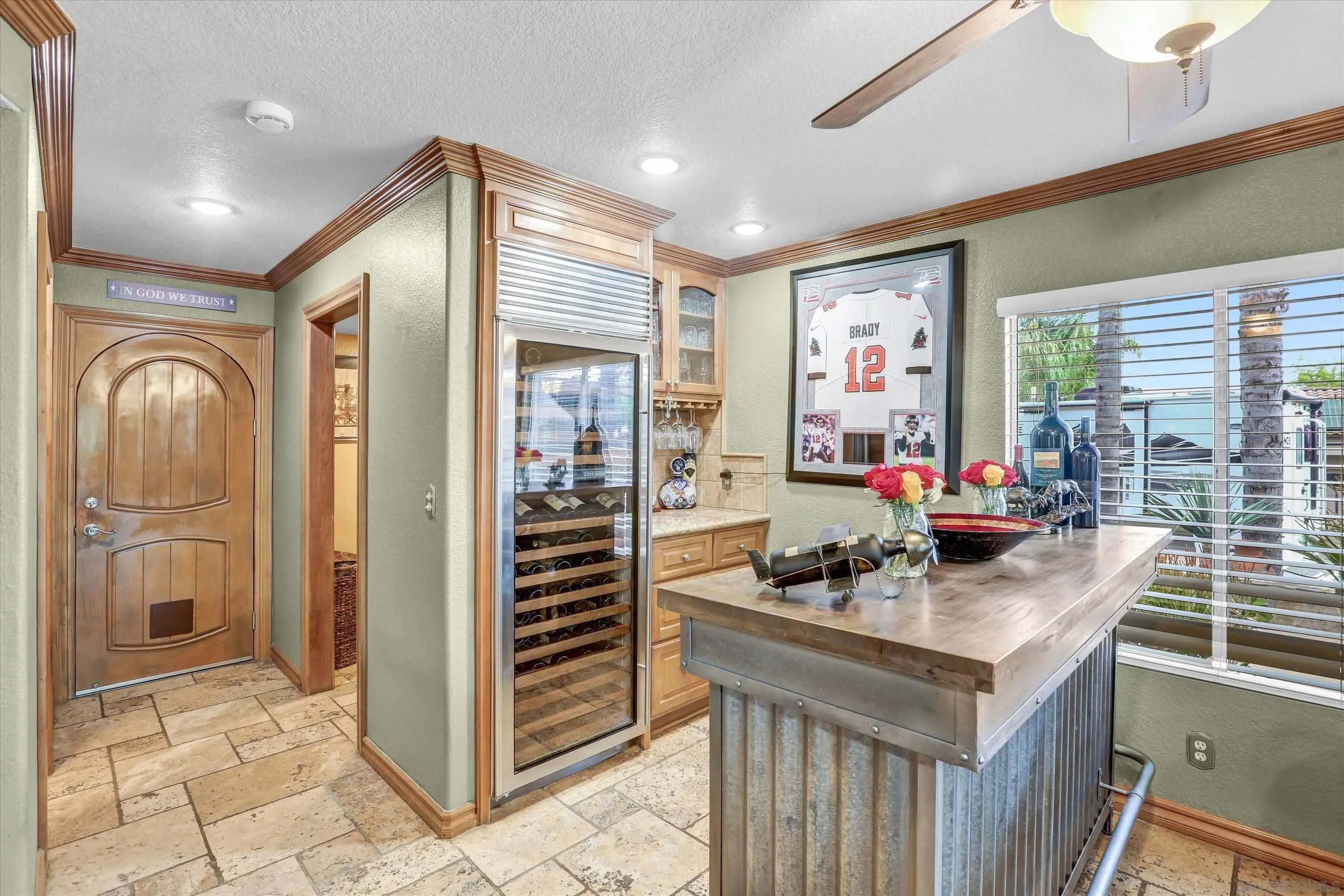 2669 Victoria Circle