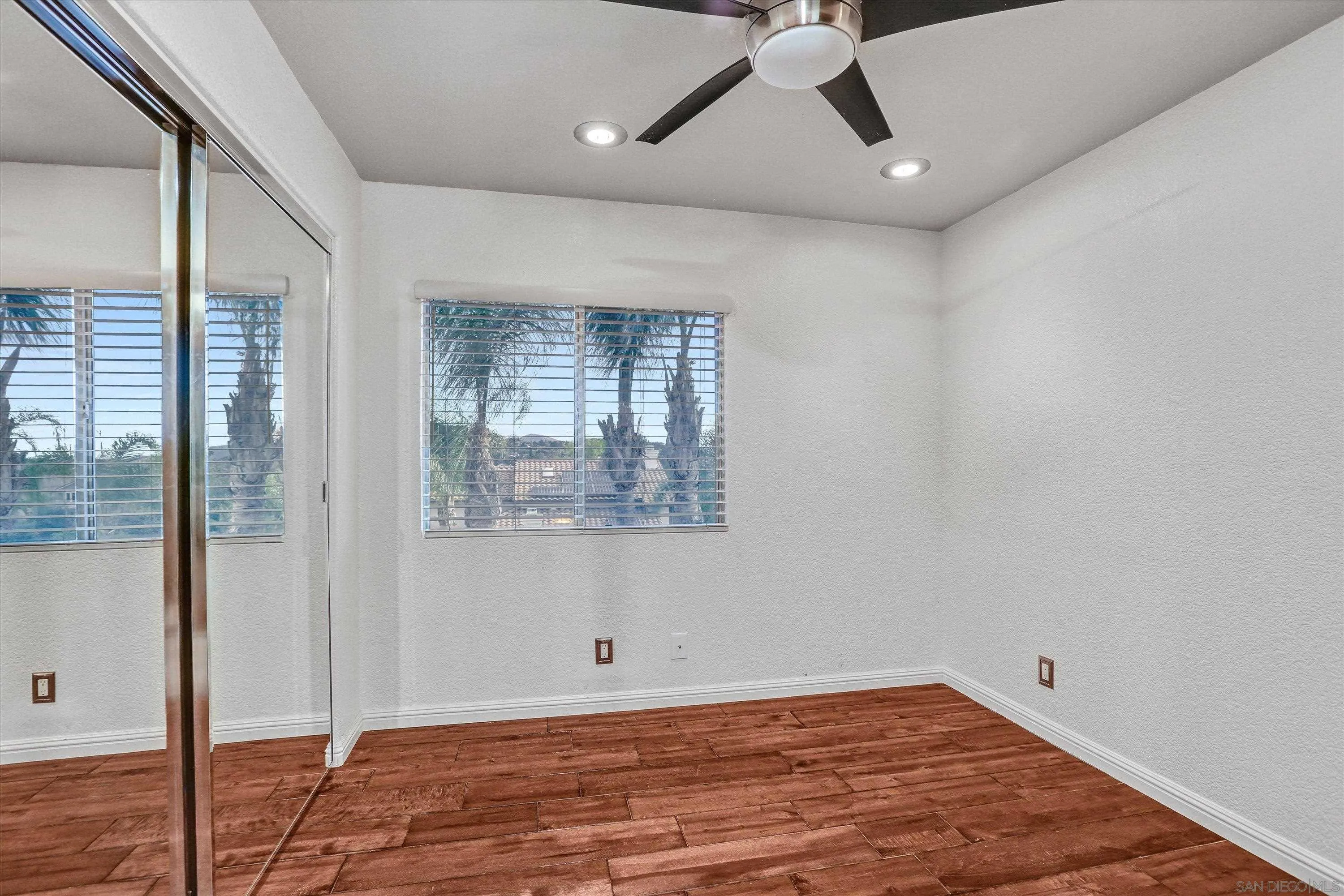 2669 Victoria Circle