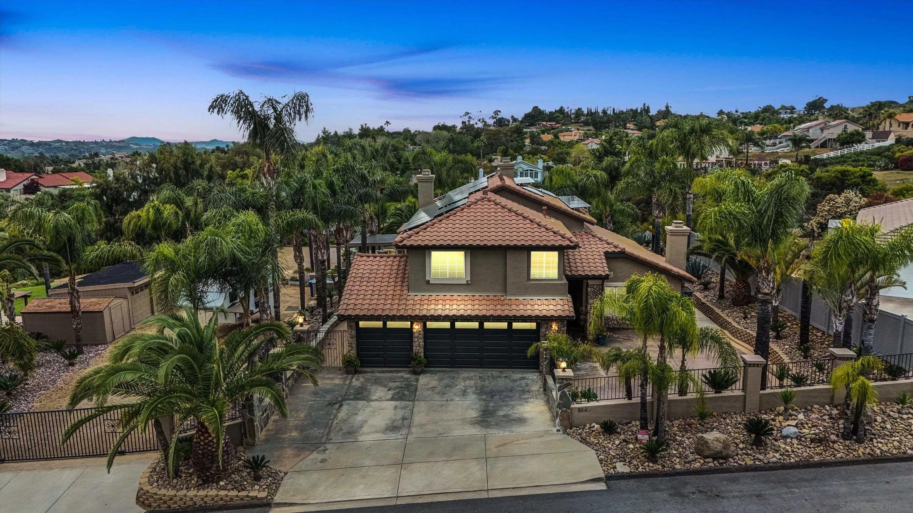 2669 Victoria Circle