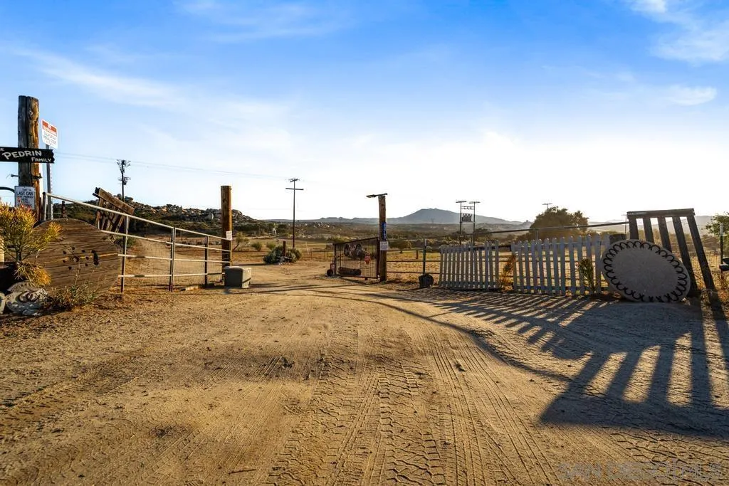 40760 Old Highway 80