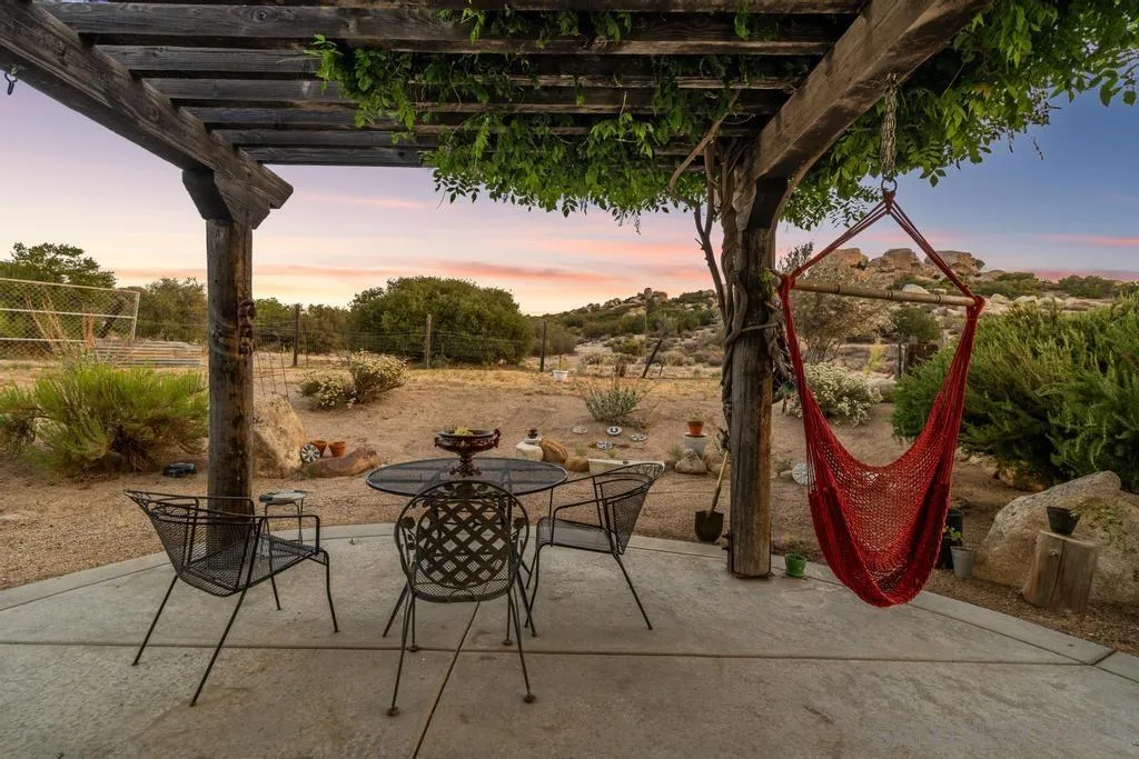 40760 Old Highway 80
